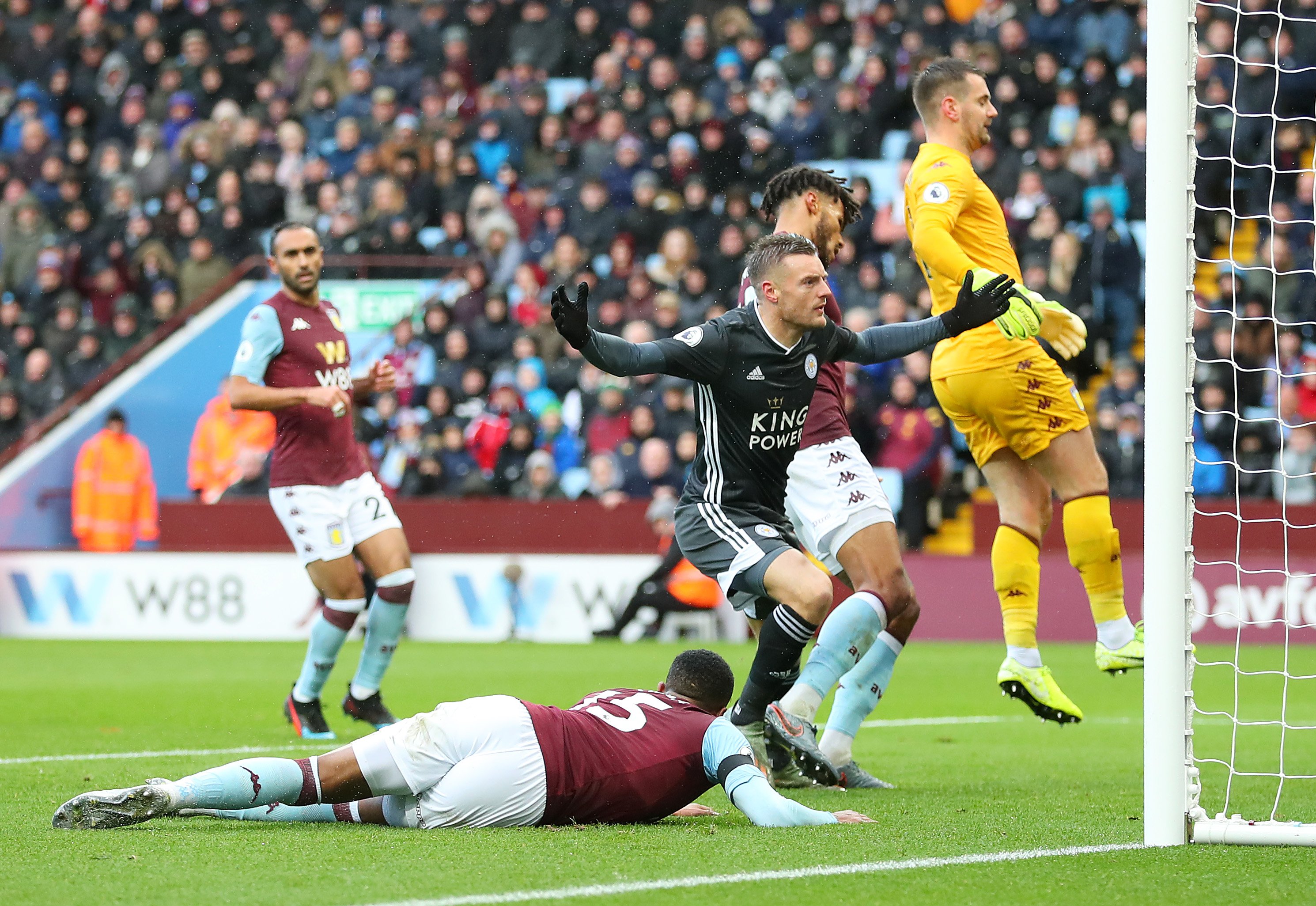 也伴随赛场 也伴随赛场